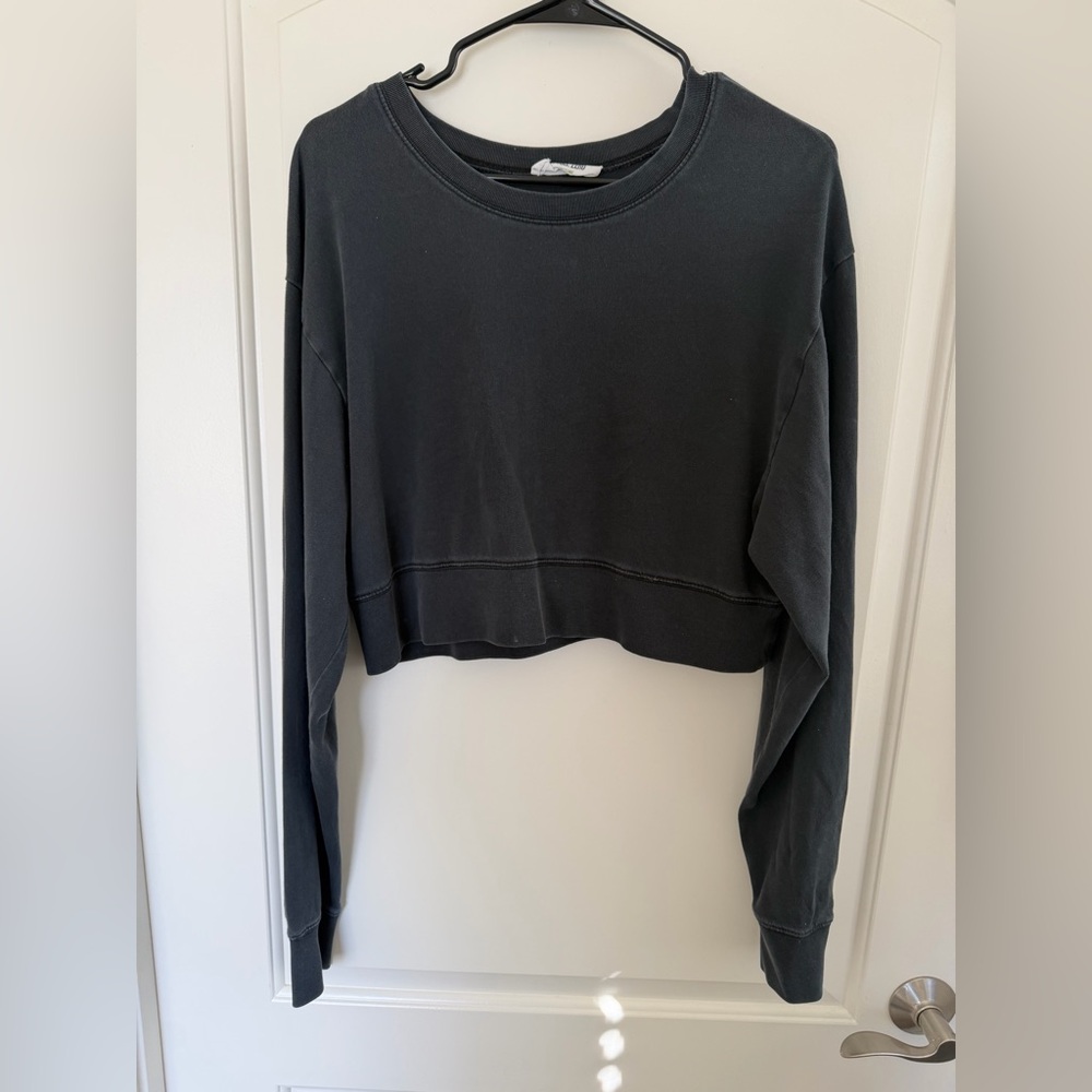 Double Zero Black Crop Top Crewneck